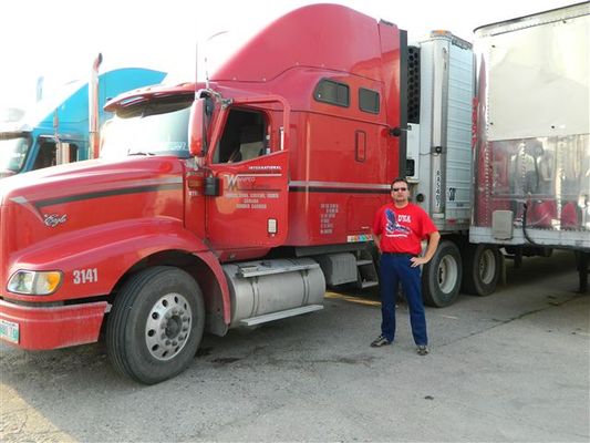 International Eagel 9200
mit diesem Truck meines Freundes, war ich im Mai 2011 in USA und Canada unterwegs
Schlüsselwörter: Truck USA Canada Mai2011