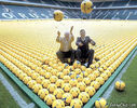 Dateiname=thousands_of_balls.jpg
Dateigröße=54KB
Abmessungen: 375x295
hinzugefügt am: 08. April 2009 thousands_of_balls.jpg