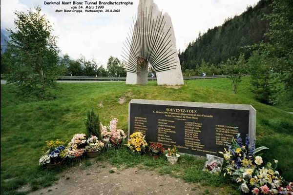 Mountblanc Tunnel Denkmal vom Brand im Tunnel
