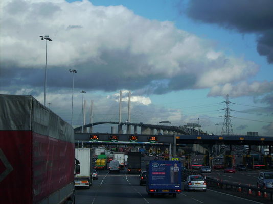 England
Dartfordtunnel mit Queen Elisabeth Bridge 
