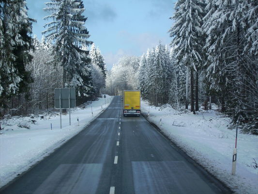 Fahrt durch den Frankenwald
03.01.08 Fahrt nach Tettau durch den Frankenwald. WunderschÃ¶ne Schneelandschaft 
