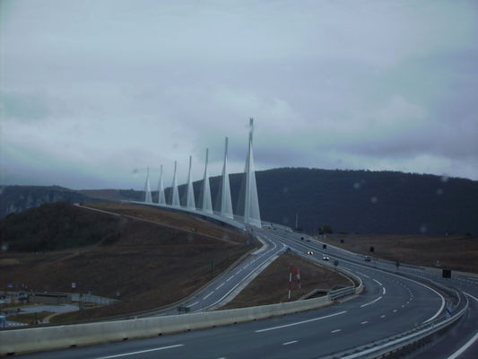 BrÃ¼cke von Millau
