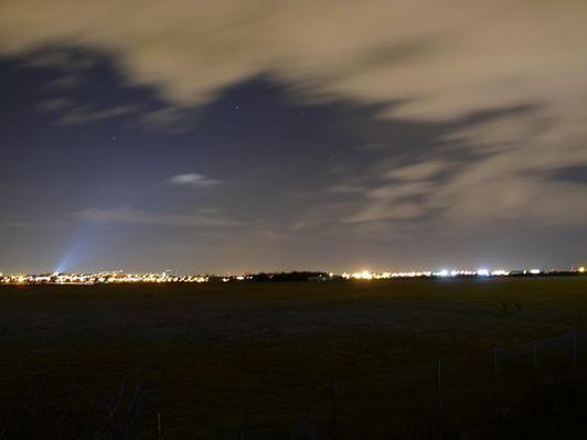 Lyon bei Nacht
da ich Zeit hatte bin ich mal mit der Cam raus und habe in Richtung Lyon photographiert
