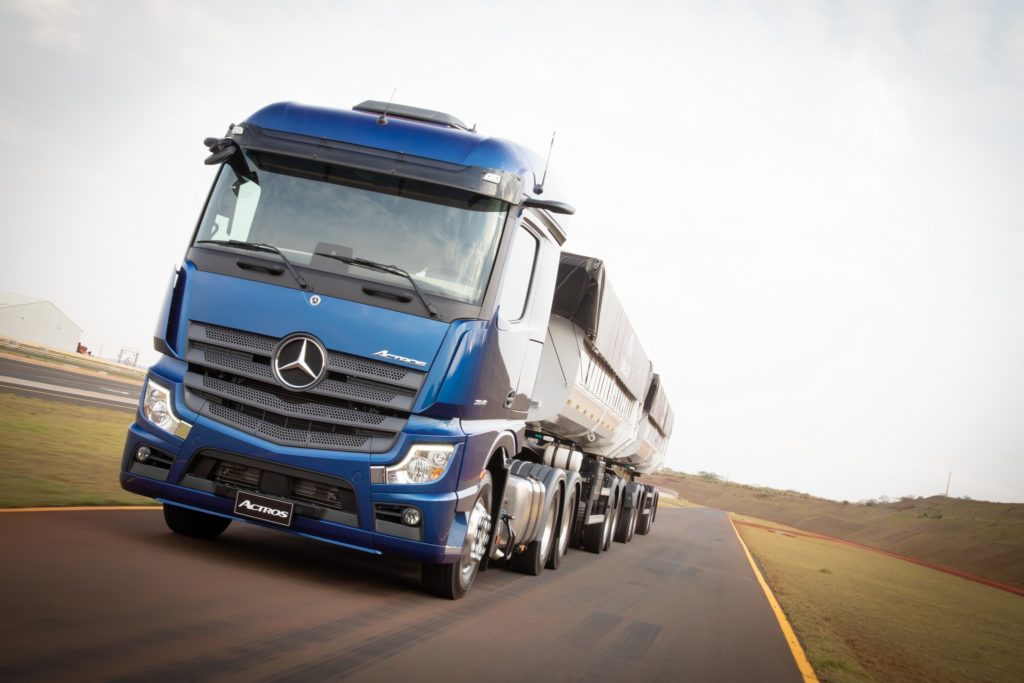 Premiere des neuen SchwerLkw MercedesBenz Actros in